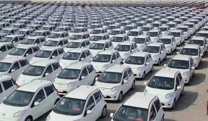 王者風(fēng)范，實(shí)力領(lǐng)跑——江淮新能源汽車(chē)千臺(tái)交車(chē)盛典隆重舉行，二手車(chē)經(jīng)銷業(yè)務(wù)同步升級(jí)